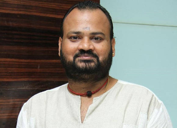 V. Selvaganesh