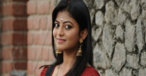 Paravayaa Parakkurom (பறவையா பறக்குறோம்) song lyrics