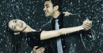 Suthudhu Suthudhu (சுத்துது சுத்துது இந்தறு) song lyrics