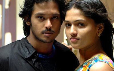 Thozhiya En Kadhaliyaa