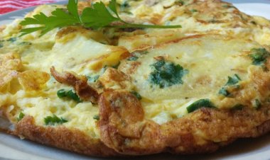 மிக குறைந்த நேரத்தில் இலகுவாக செய்யக்க்கூடிய பொட்டோட்டோ சீஸ் ஆம்லெட்